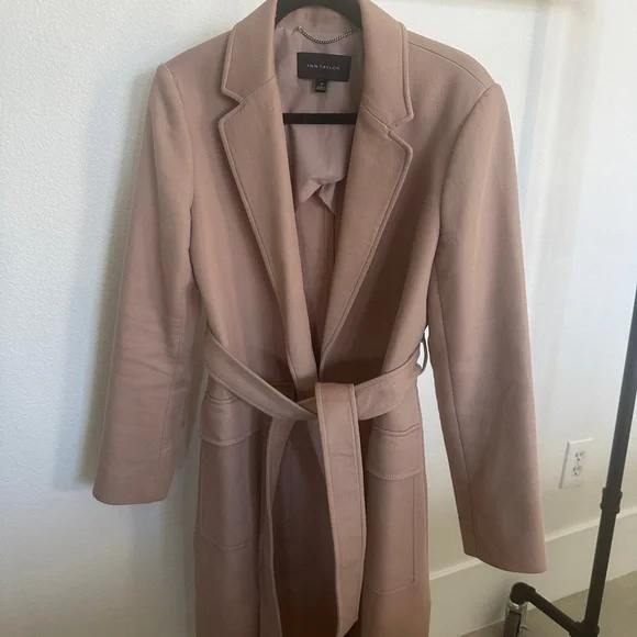 Ann Taylor Classic Tan Trench Coat - Picture 2 of 5